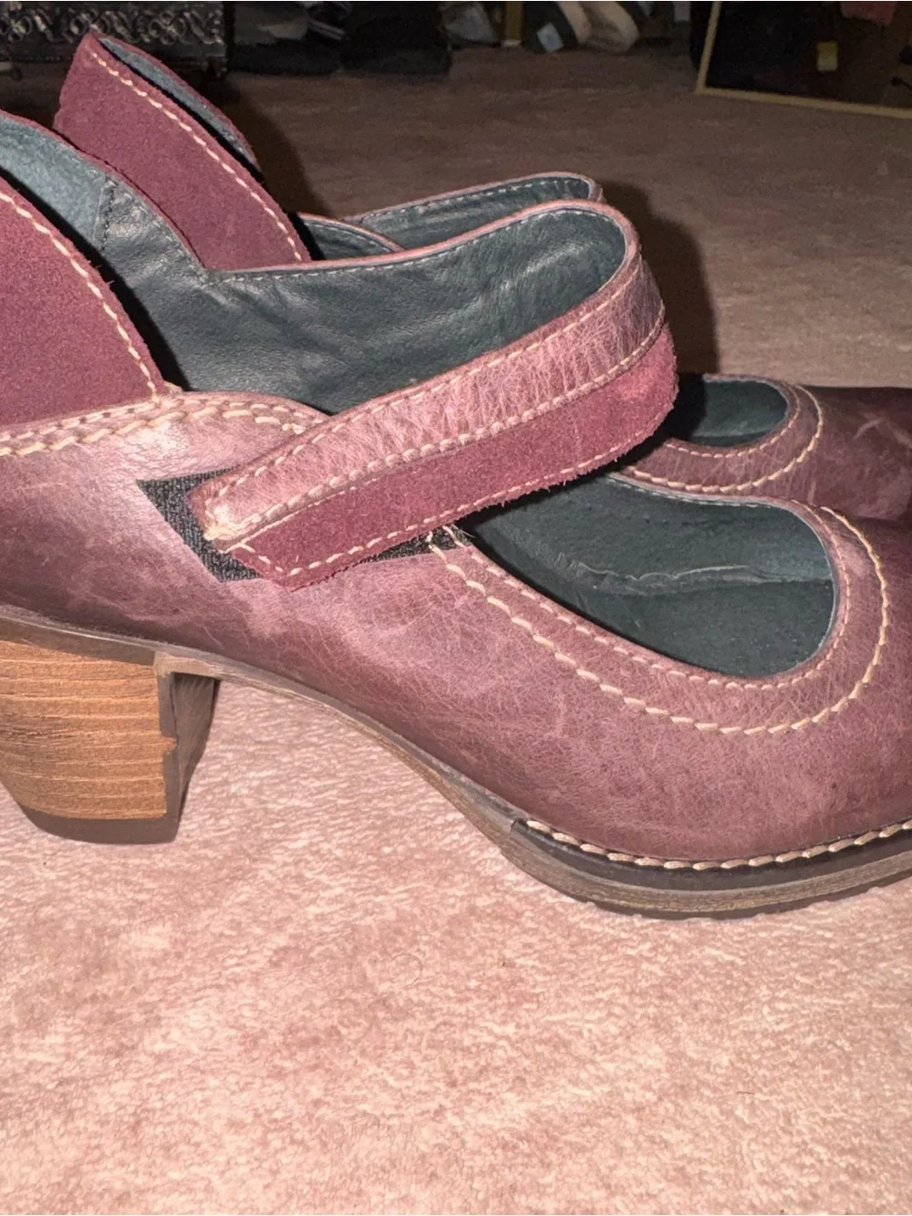 Dromedaris Red Maroon Mary Jane Heels size 9 or 40